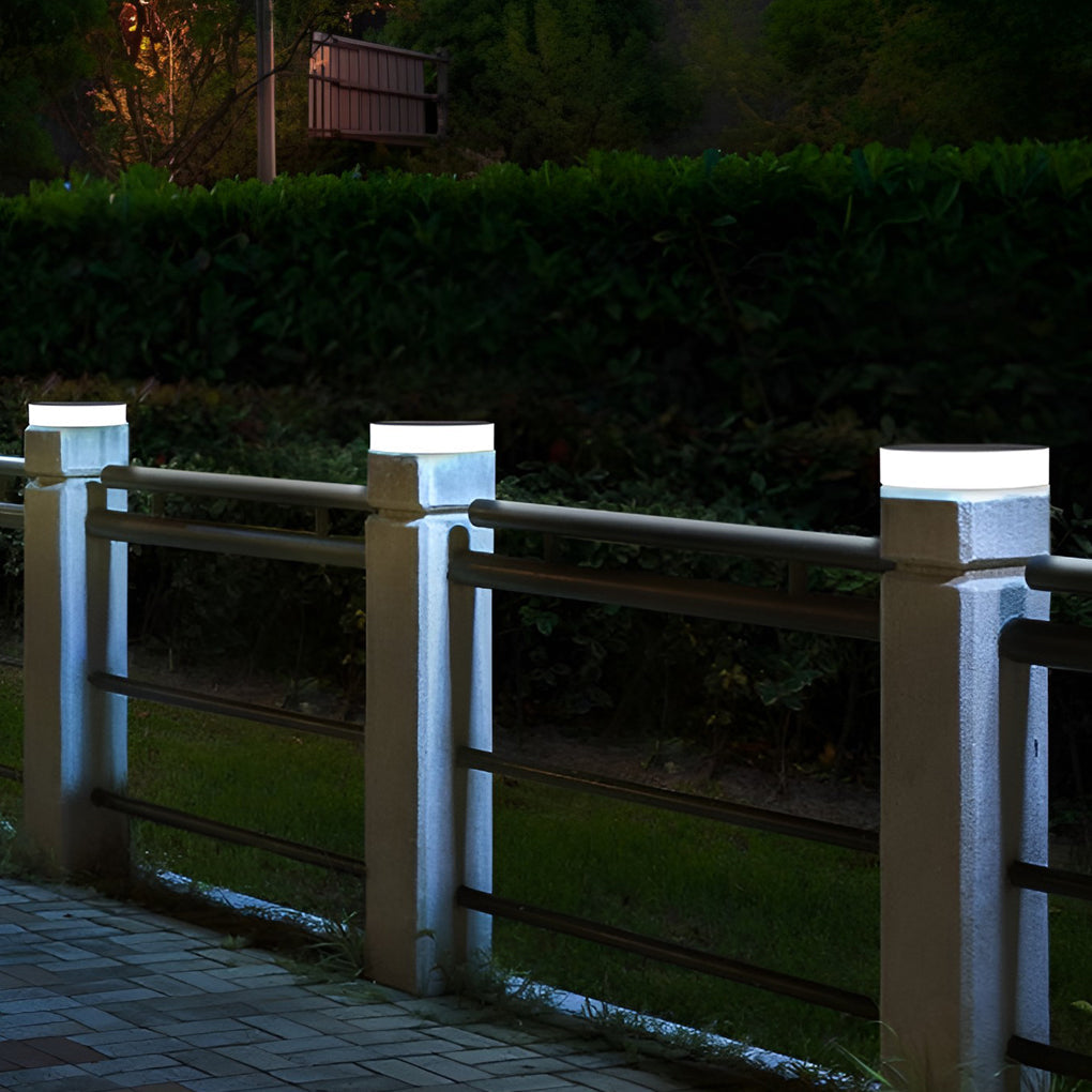 Luci da giardino a LED ad energia solare con dischi da terra