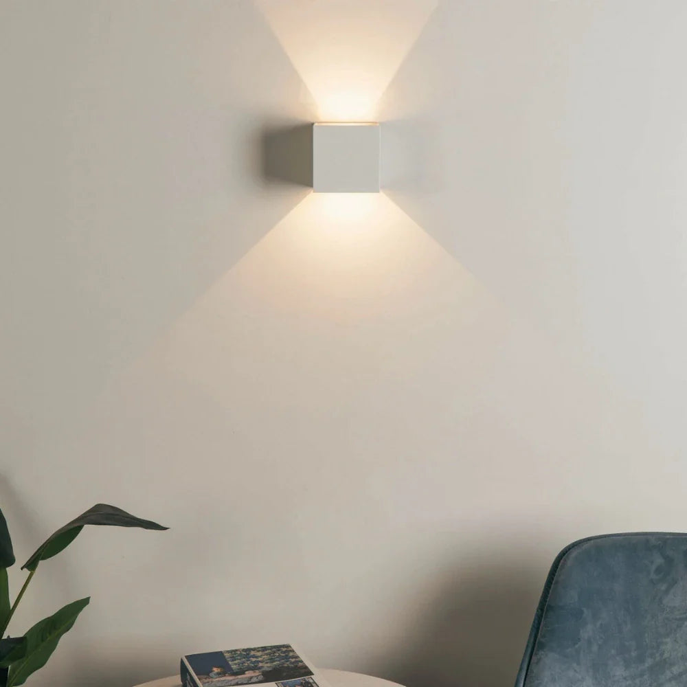 Moderne schwarze Aluminium-Wandleuchte