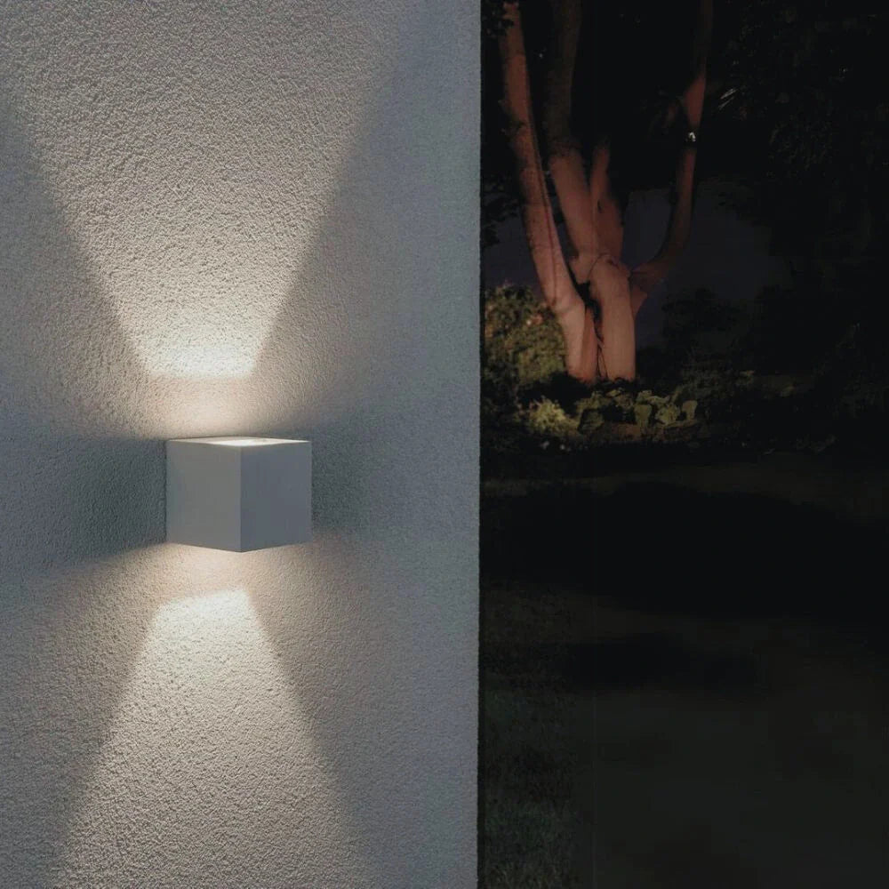 Moderne schwarze Aluminium-Wandleuchte