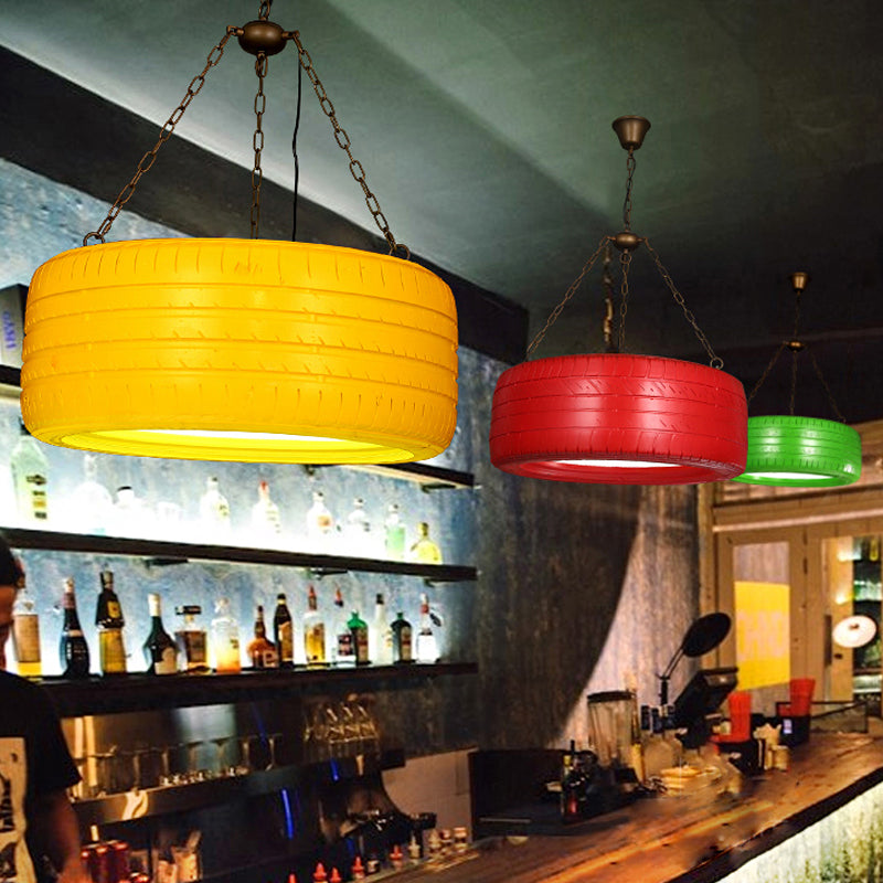 Lampada da soffitto con paralume in gomma