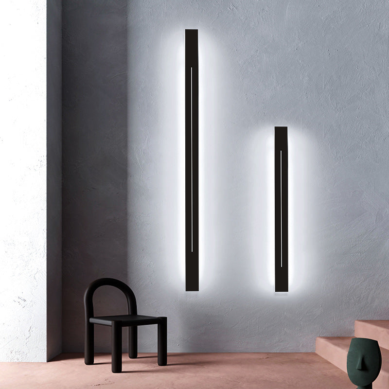 Moderne LED-Wandleuchte aus schwarzem Acryl
