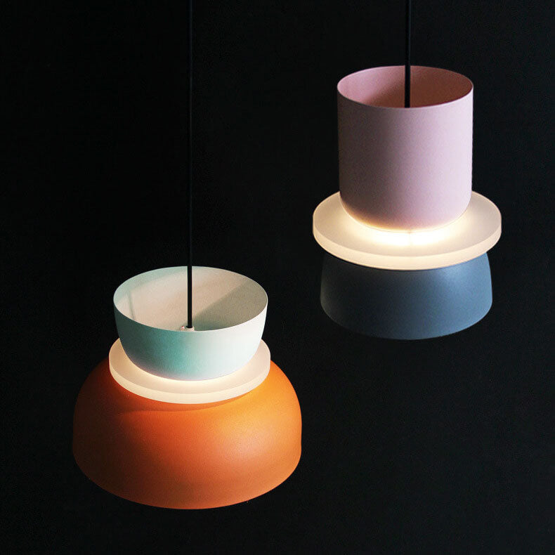 Lampada a sospensione moderna in metallo dal design colorato