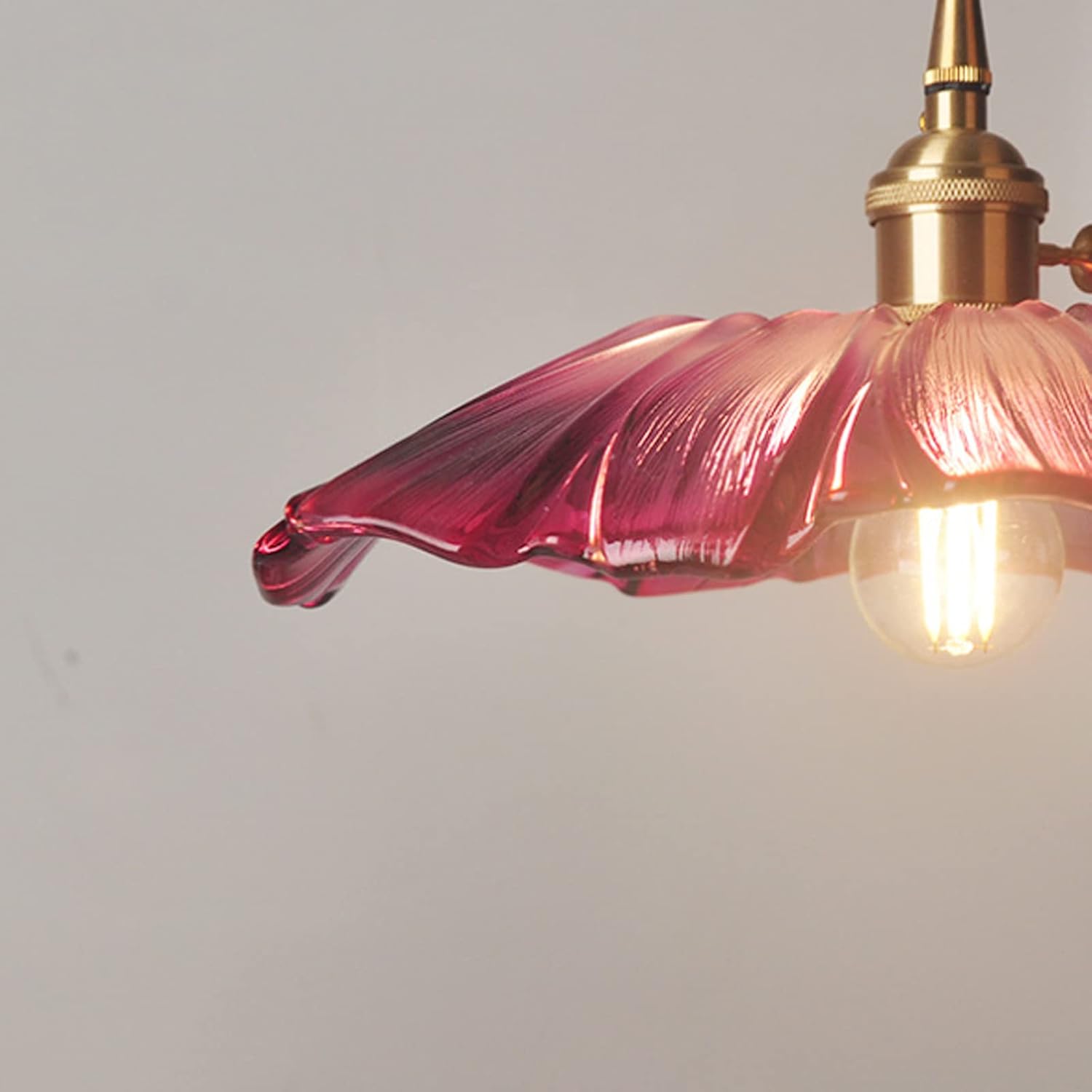 Vintage Floral Glass Pendant Light Fixture for Dining Room - Elegant Retro Design to Illuminate Your Space
