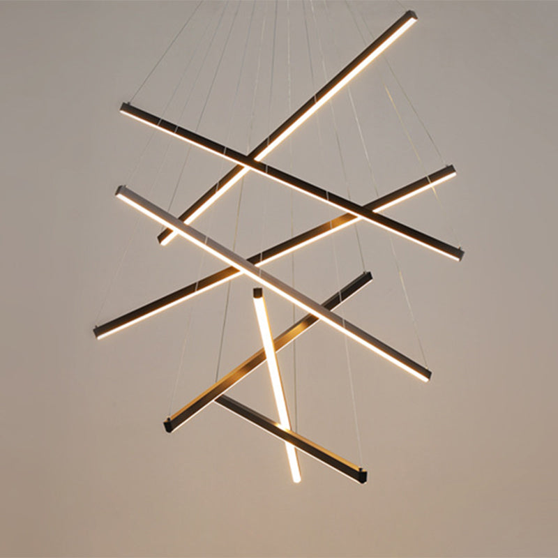 Lámpara de araña moderna de metal negro con LED