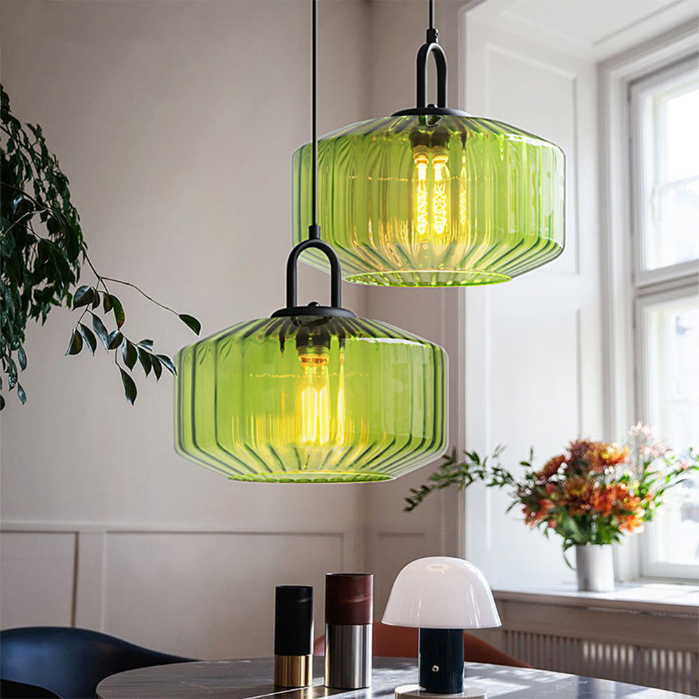 Lámpara colgante con pantalla de cristal verde rayado