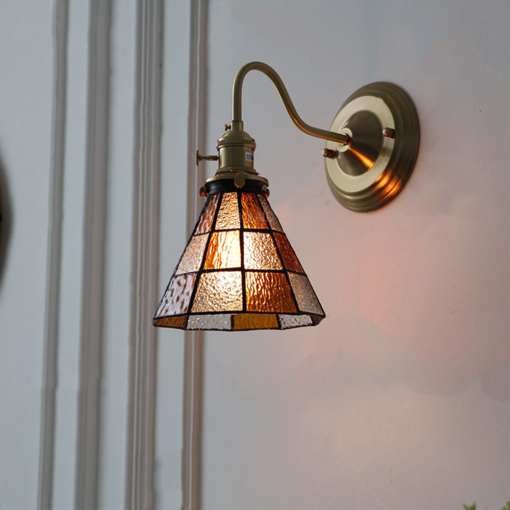 Wandleuchte mit Vintage-Glasschirm