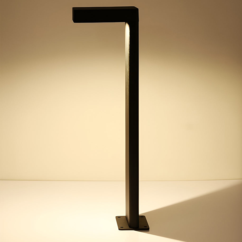 Luce solare da giardino con struttura in metallo nero