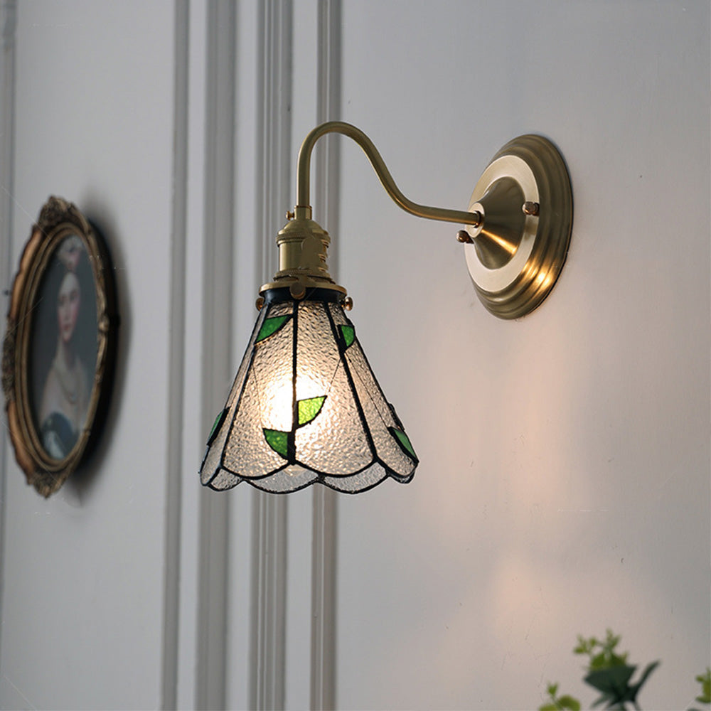 Wandleuchte mit Vintage-Glasschirm