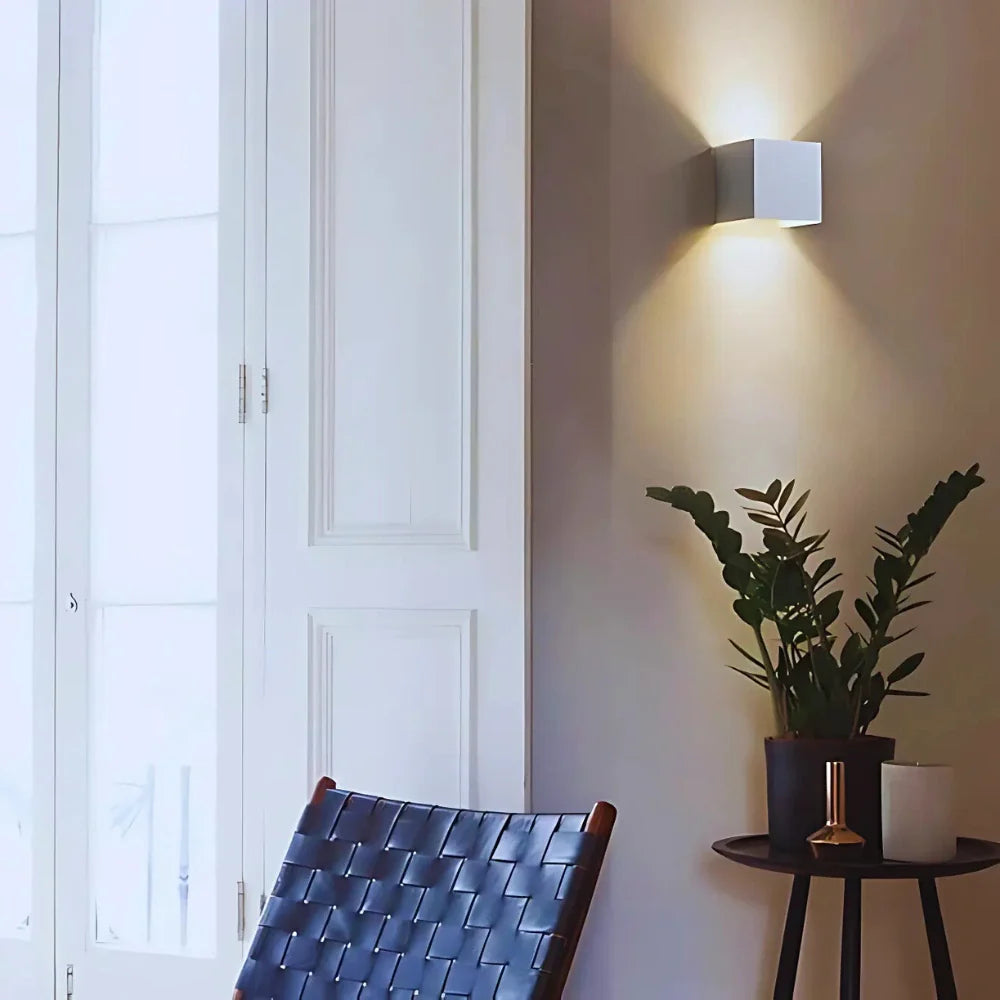 Moderne schwarze Aluminium-Wandleuchte