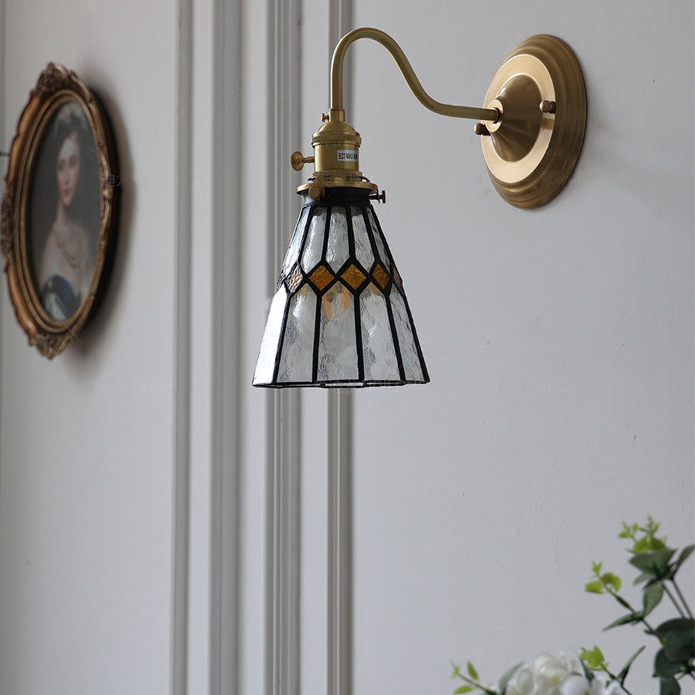Wandleuchte mit Vintage-Glasschirm