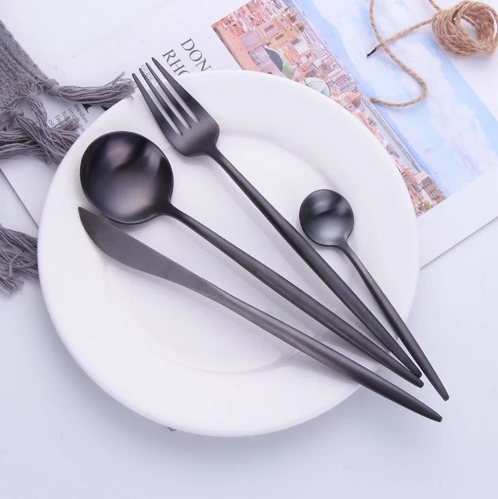 Juego de cubiertos negro de acero inoxidable para comedor