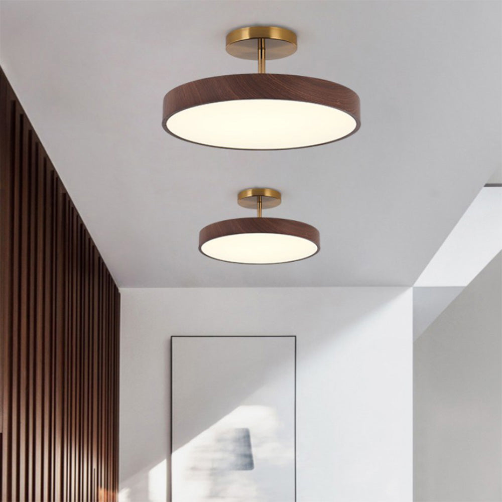 Lampa sufitowa z drewnem i półplafonem LED