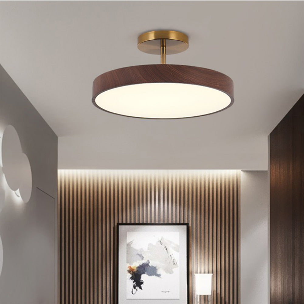 Lampa sufitowa z drewnem i półplafonem LED