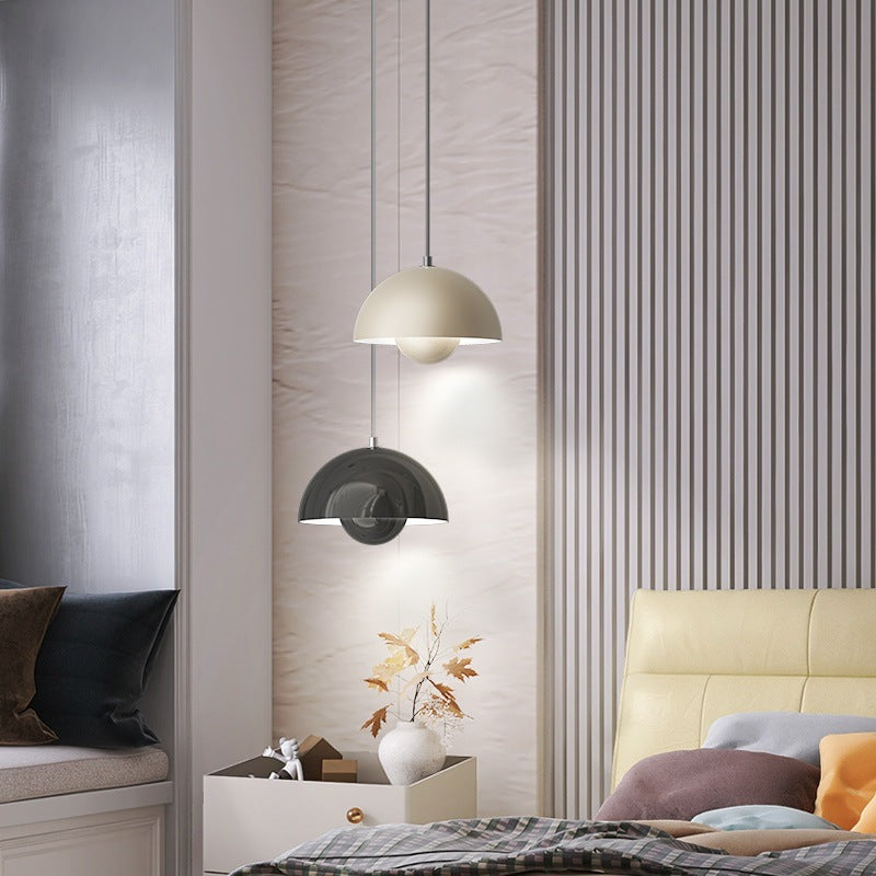 Lampada a sospensione moderna con cupola in metallo