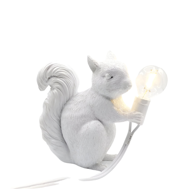 Lámpara de mesa ardilla resina LED luz animal