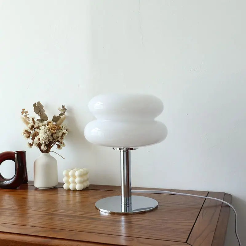 Lámpara de mesa moderna de vidrio cromado para mesita de noche