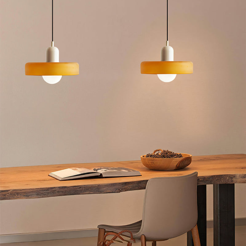 Lampada a sospensione in vetro colorato per case moderne