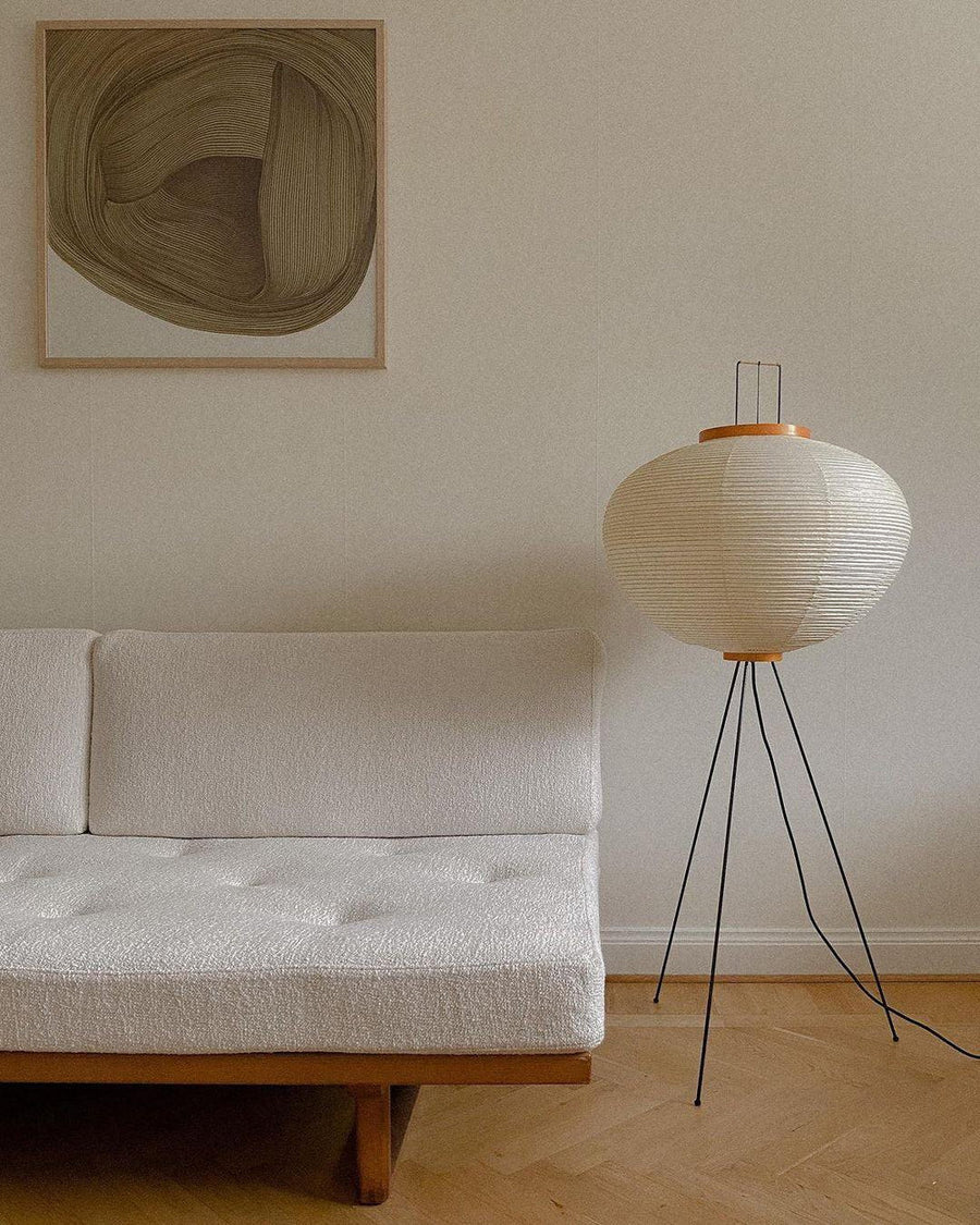 Lámpara de pie con pantalla minimalista de papel