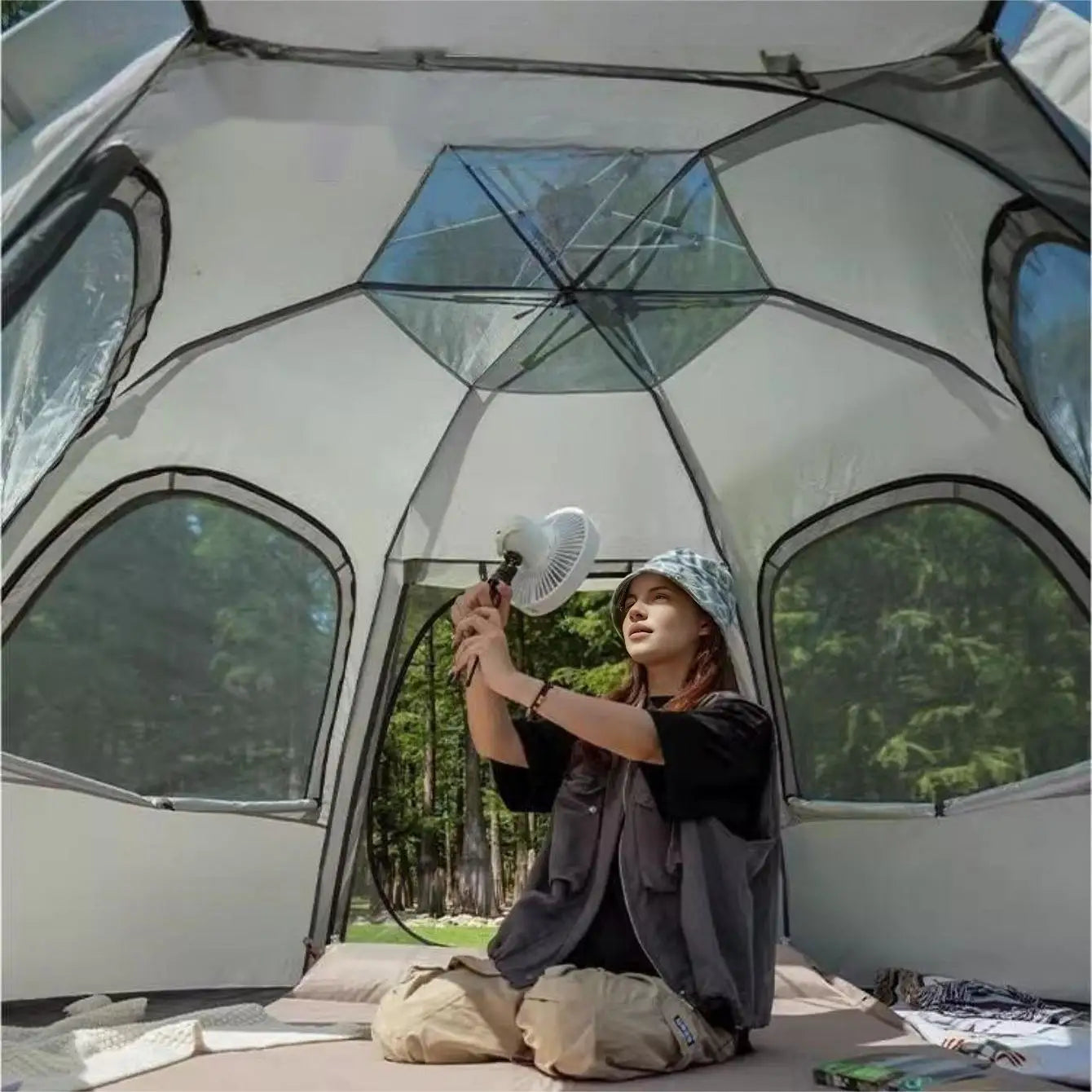 Waterproof Family Tent with Pop Up Skylight