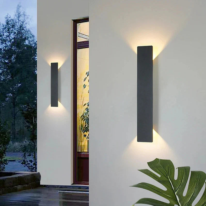 Zewnętrzna czarna lampa ścienna LED aluminiowa nowoczesna