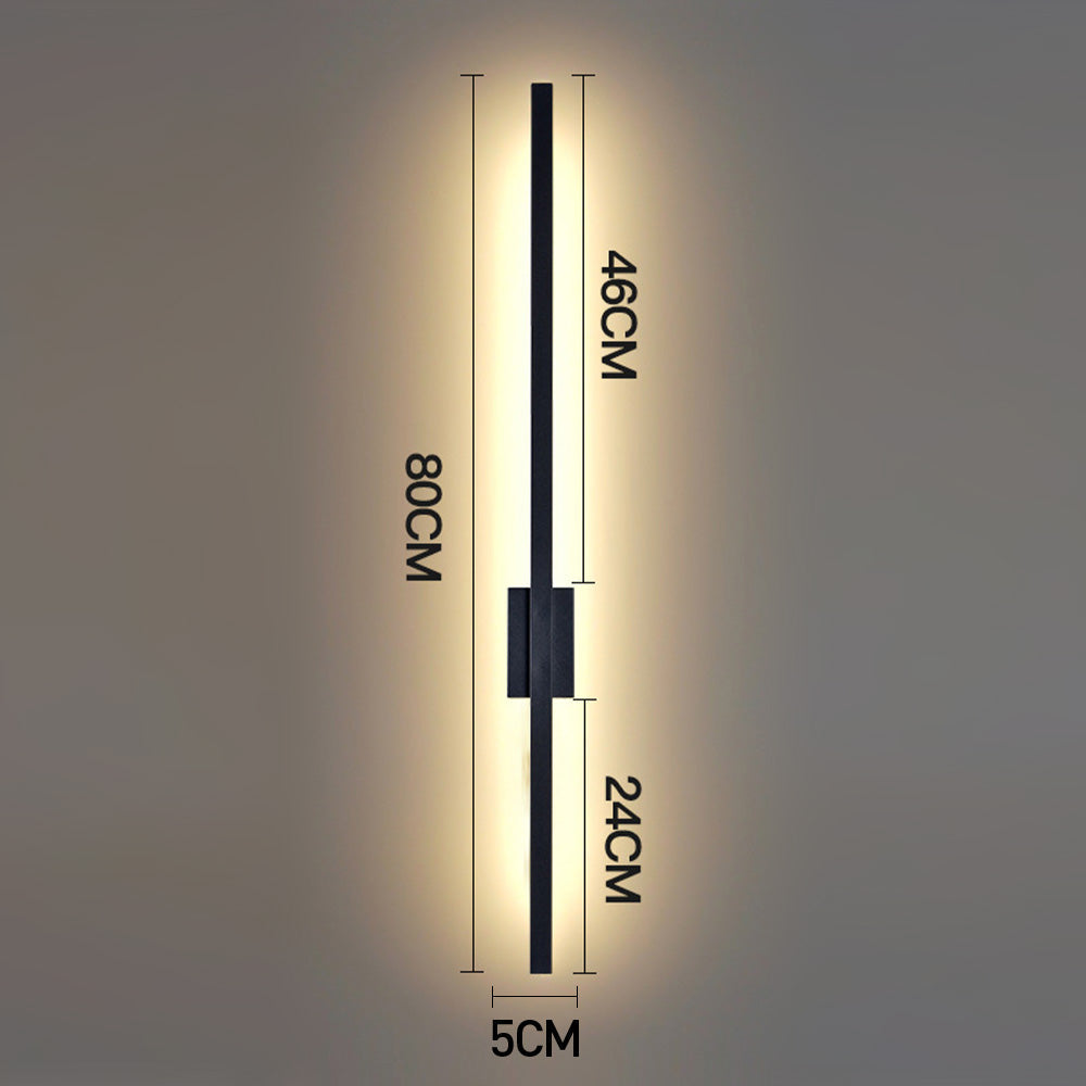 Apliques de pared LED de hierro largos, minimalistas e industriales, para una decoración contemporánea y una iluminación elegante.