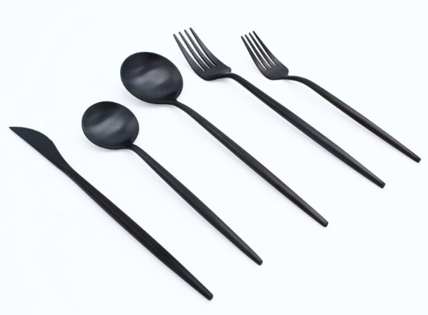 Juego de cubiertos negro de acero inoxidable para comedor
