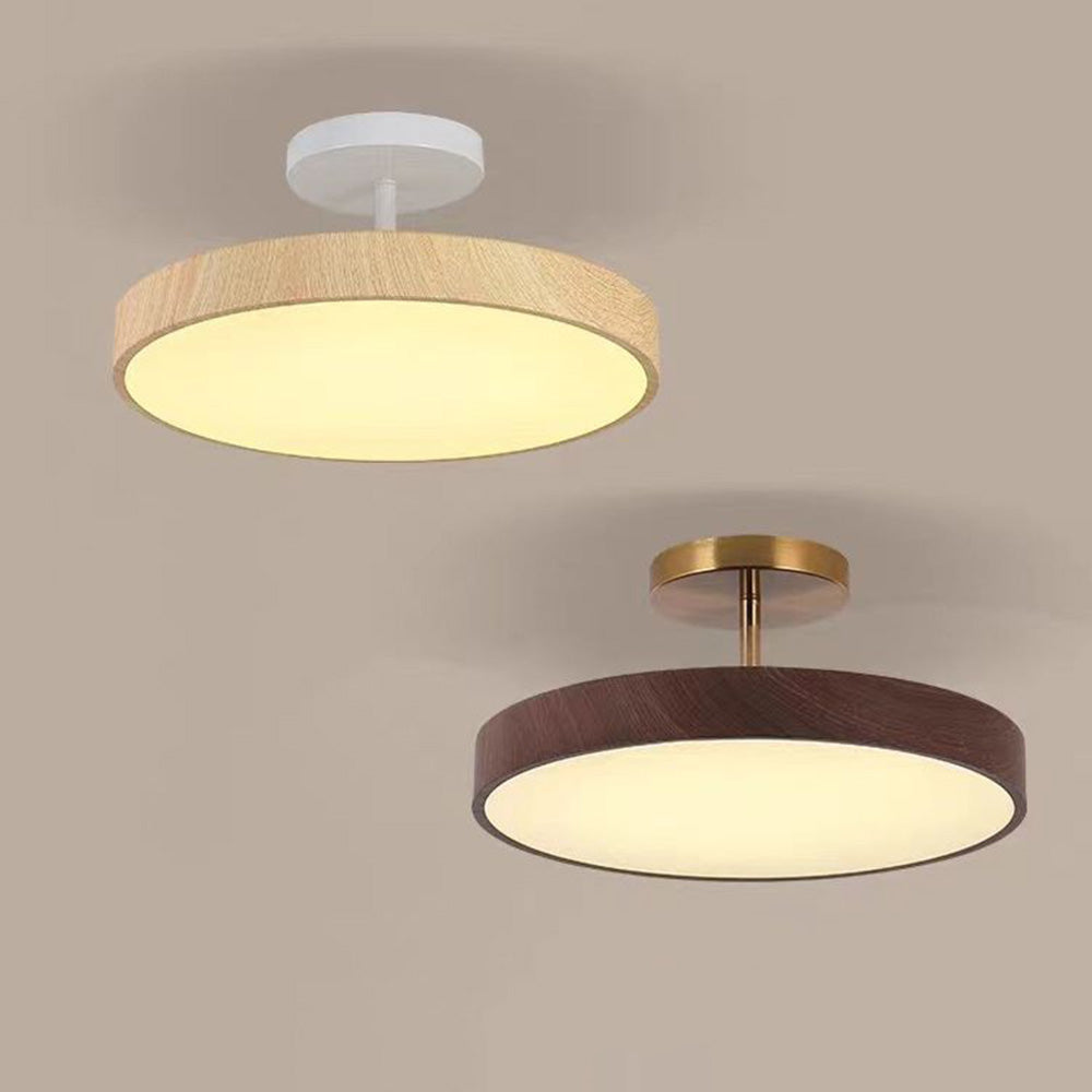 Lampa sufitowa z drewnem i półplafonem LED