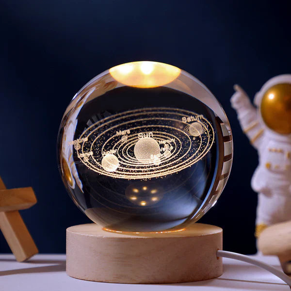 Lámpara de Bola de Cristal con Base de Madera