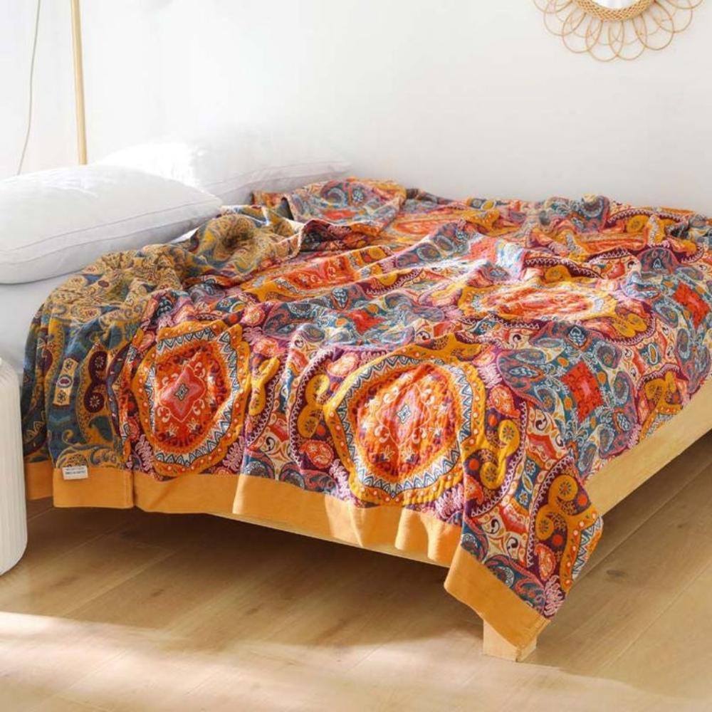 Lightweight Cooling Quilted Blanket