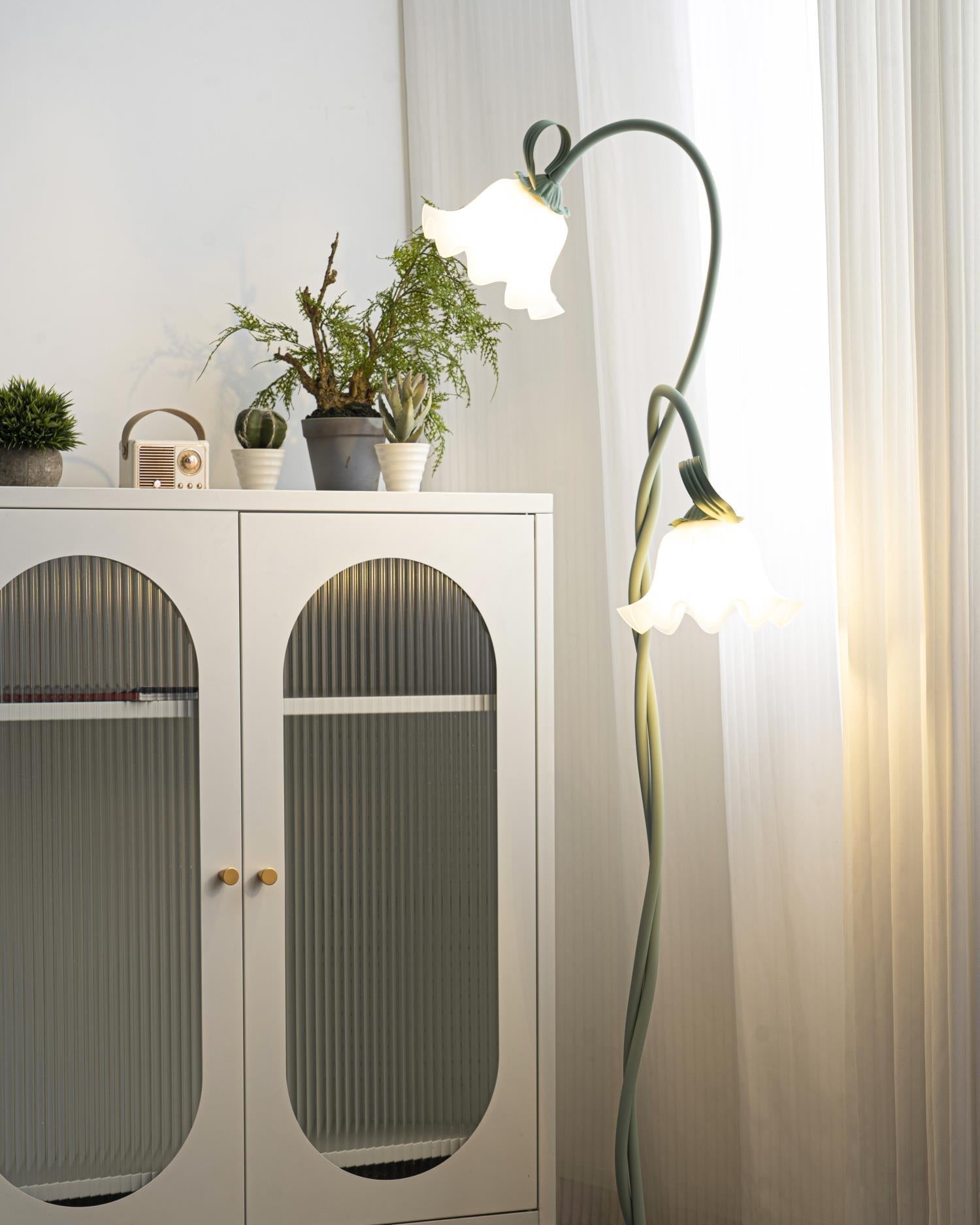 elegant-floral-floor-lamp-for--30-4dm88s