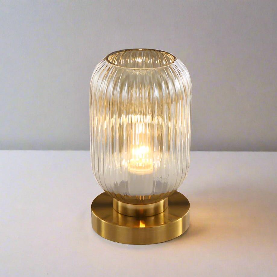 elegant-nordic-style-table-lam-7-ksotnn