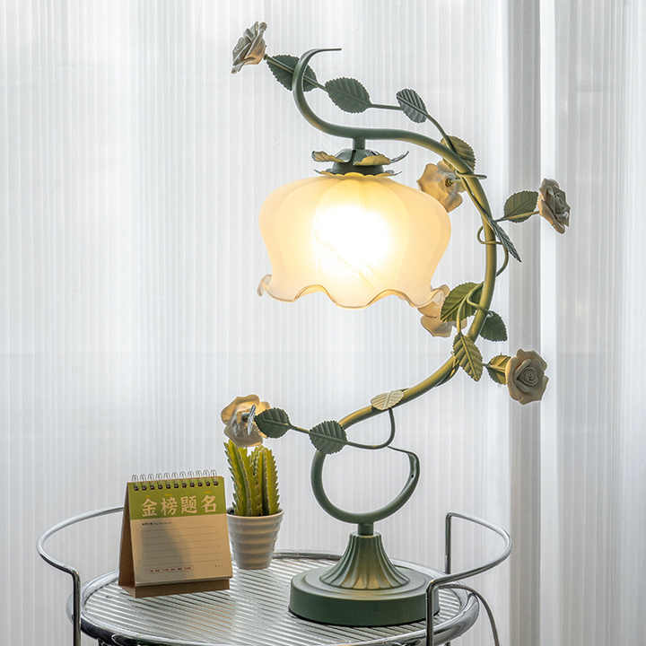 elegant-rose-petal-table-lamp--3-yowi4q