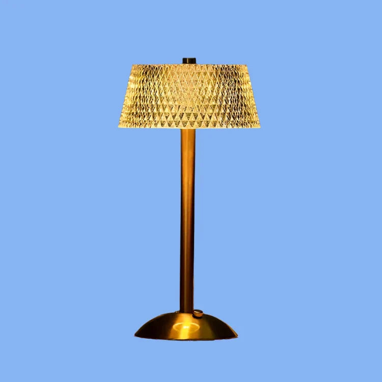 elegant-wireless-crystal-table-14-4daf8f