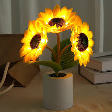 floral-inspired-led-table-lamp-3-tfrsz5