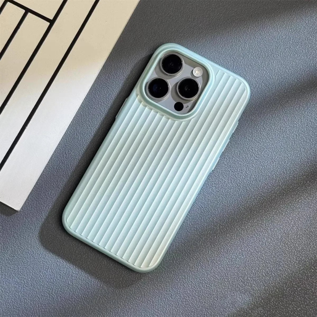 Coque de téléphone fine antichoc à nervures mate