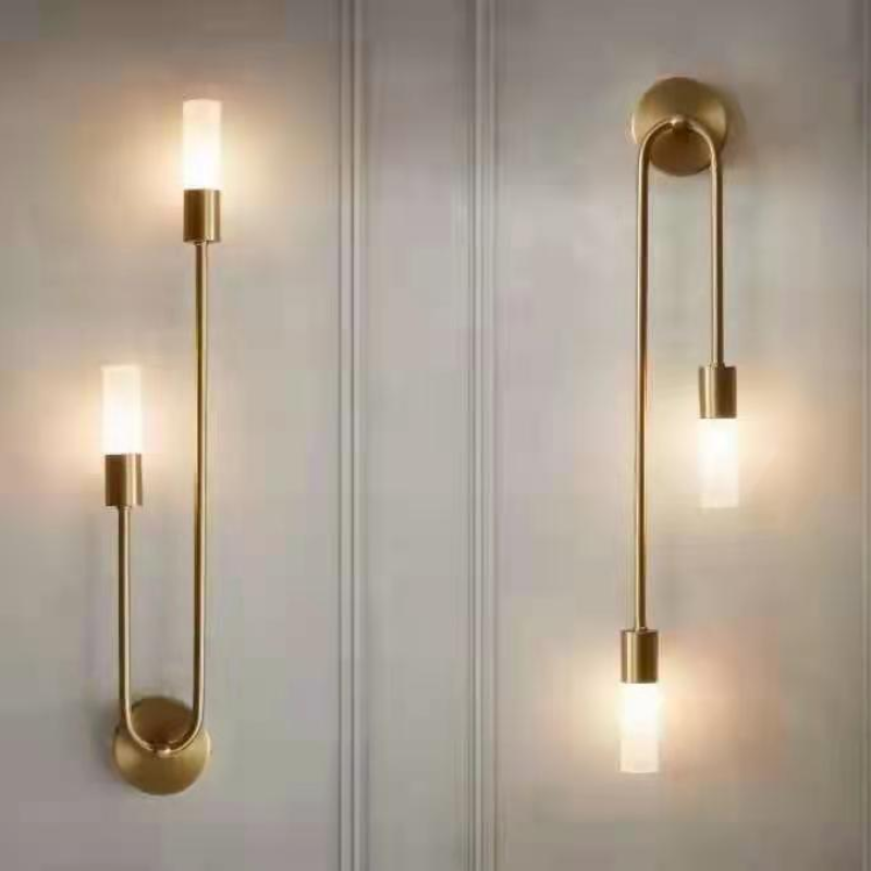 Applique da parete moderne in metallo con design a doppio tubo