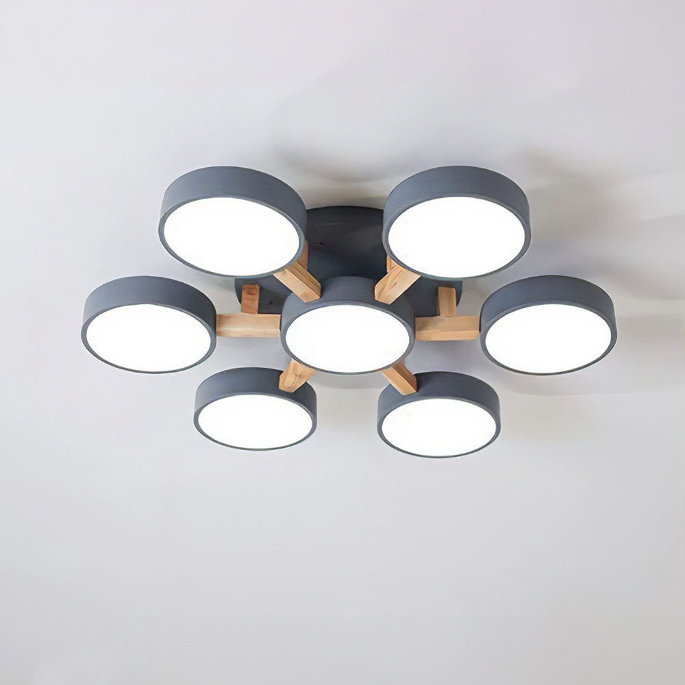 Plafoniera a LED con design moderno in legno