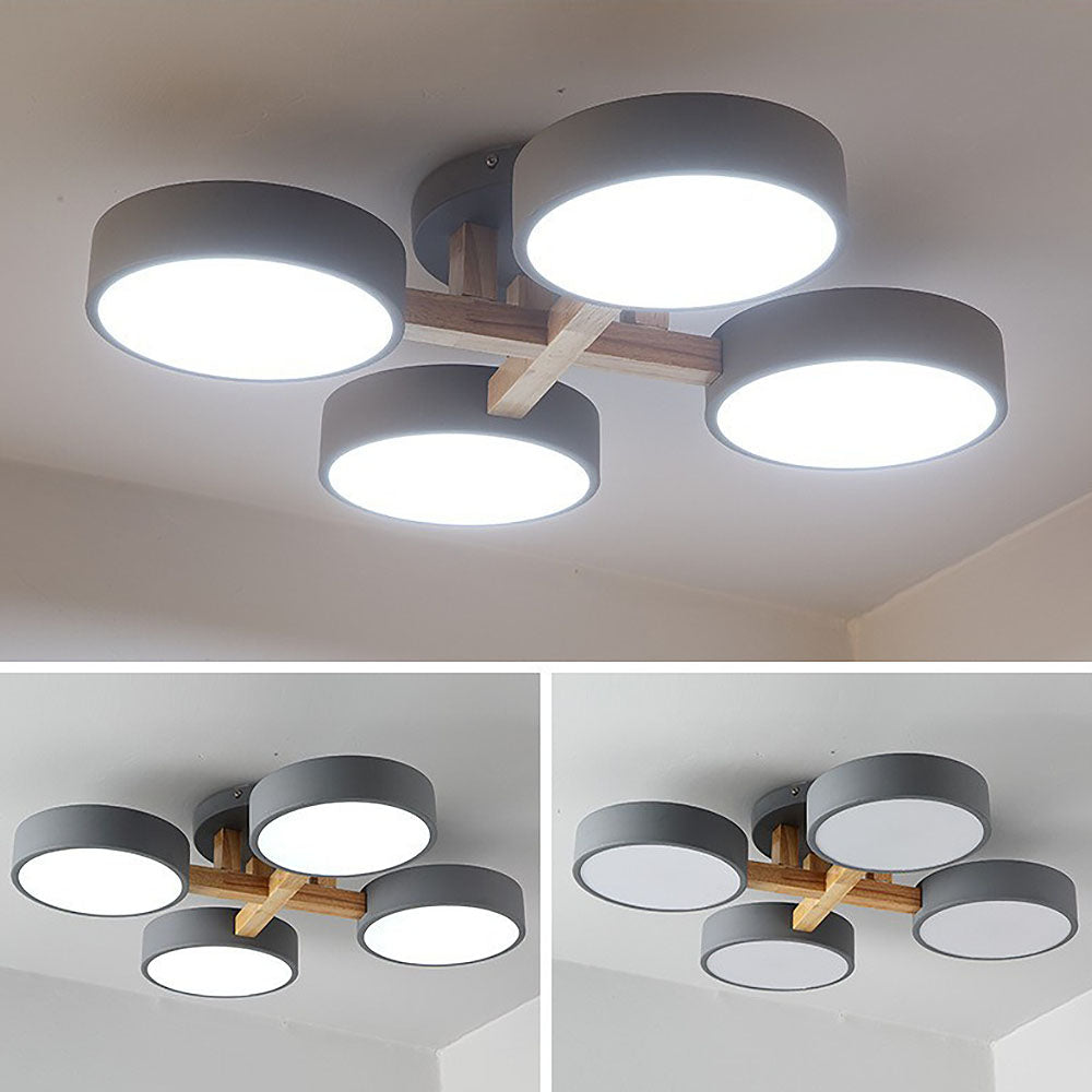 Plafoniera a LED con design moderno in legno