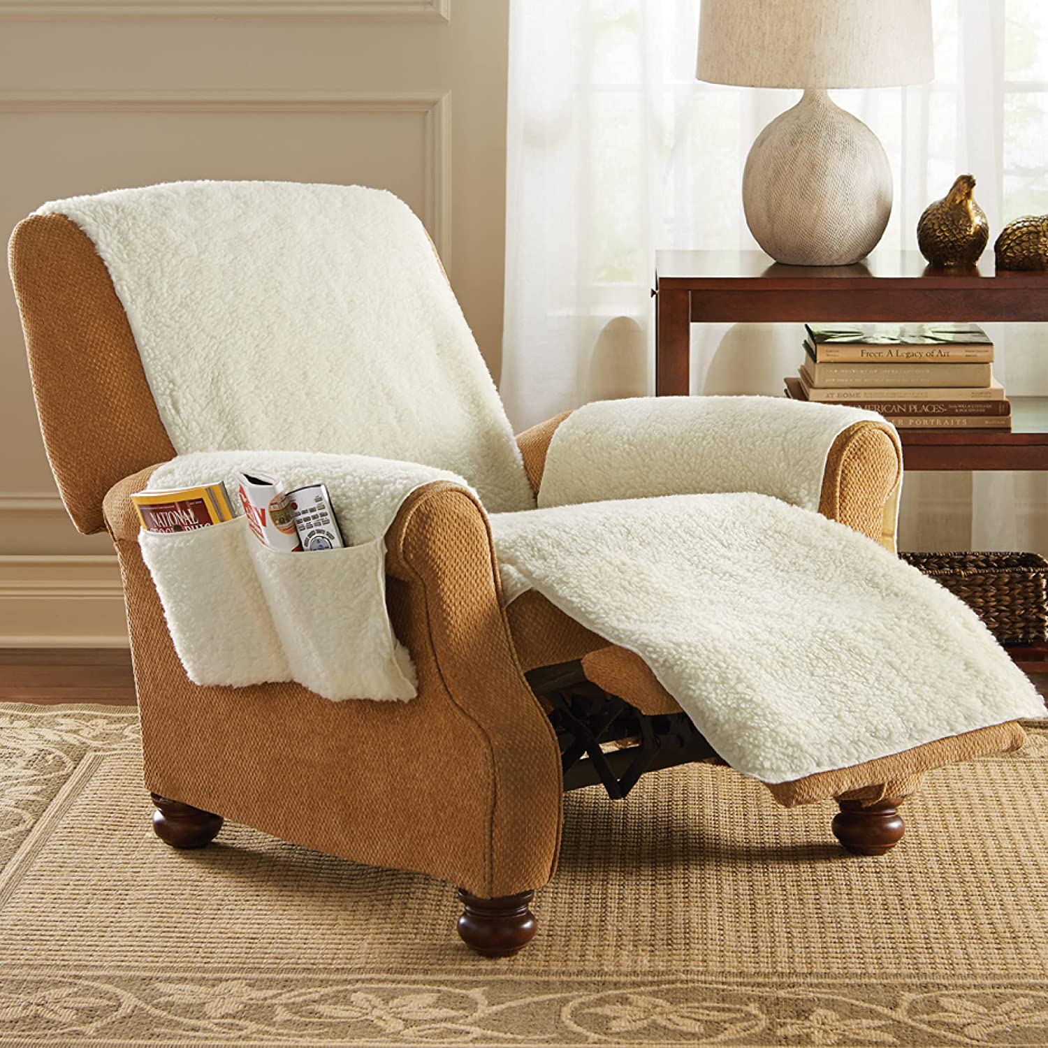 Housse de canapé en peluche avec poches de rangement latérales