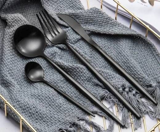Juego de cubiertos negro de acero inoxidable para comedor