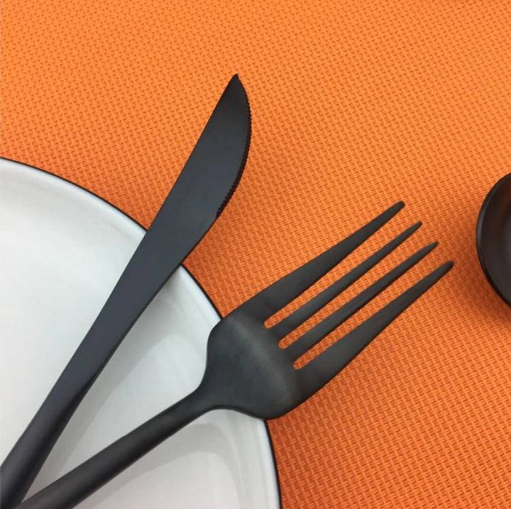 Juego de cubiertos negro de acero inoxidable para comedor