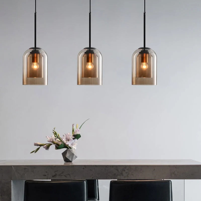 Lampada a sospensione moderna con paralume in vetro