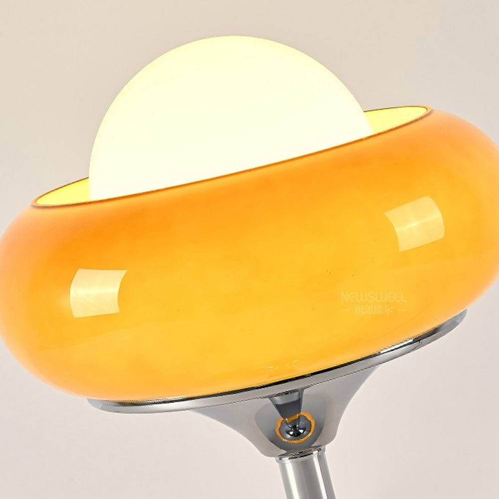 retro-glass-table-lamp-in-brig-5-vcntcf