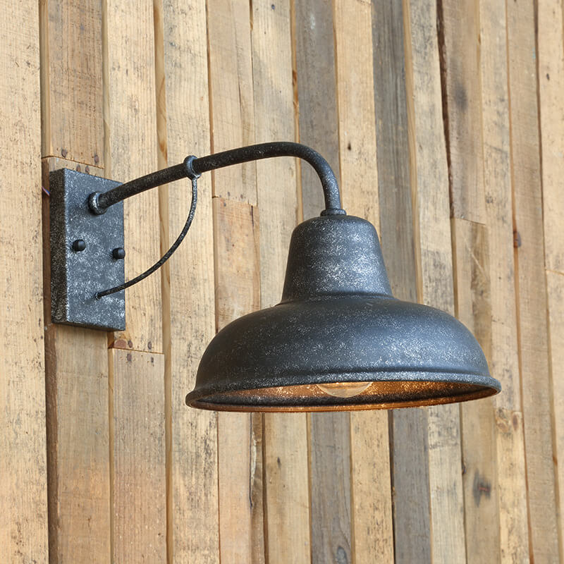 rustic-outdoor-wall-light-for--10-dan592