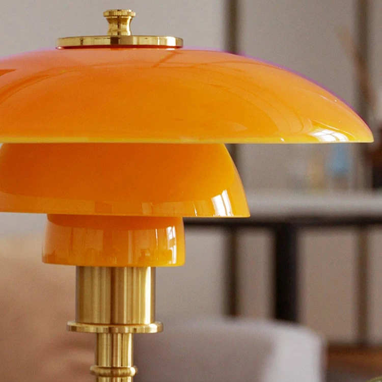 scandinavian-style-table-lamp--10-y4ornr