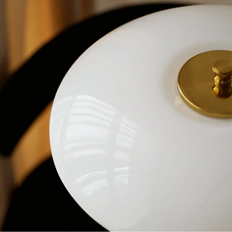 scandinavian-style-table-lamp--11-vn7glv