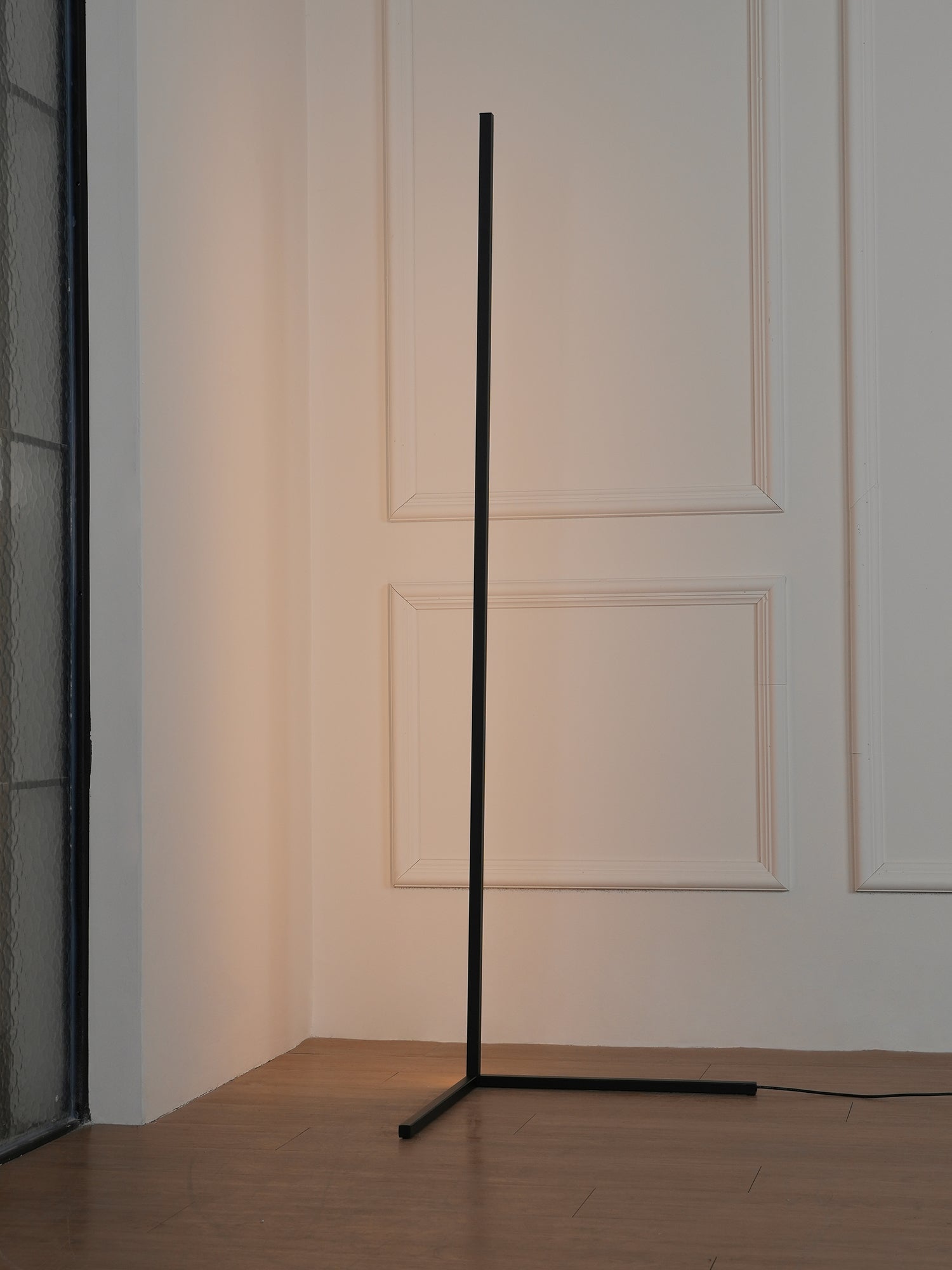 sleek-adjustable-led-floor-lam-34-daj795
