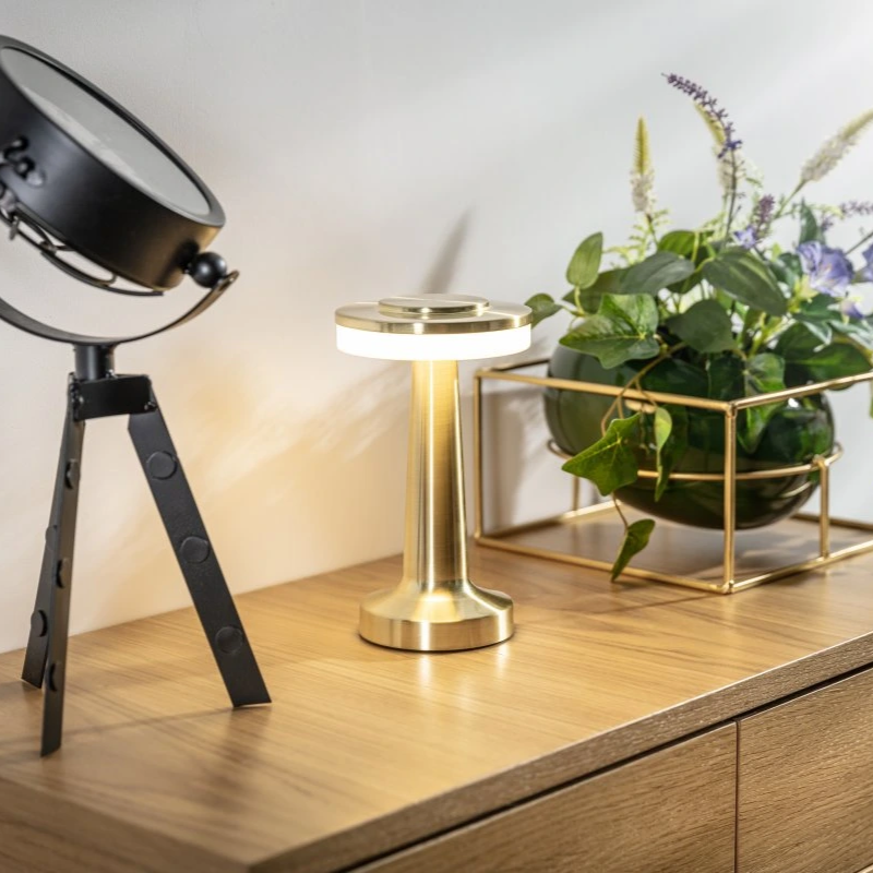 Lámpara de mesa recargable LED inalámbrica