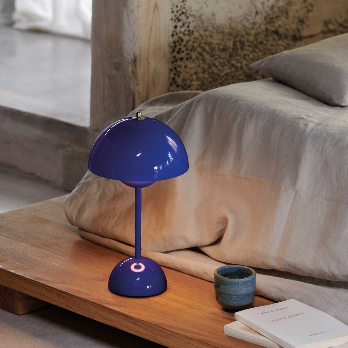 stylish-led-table-lamp-for-amb-15-5kqb85