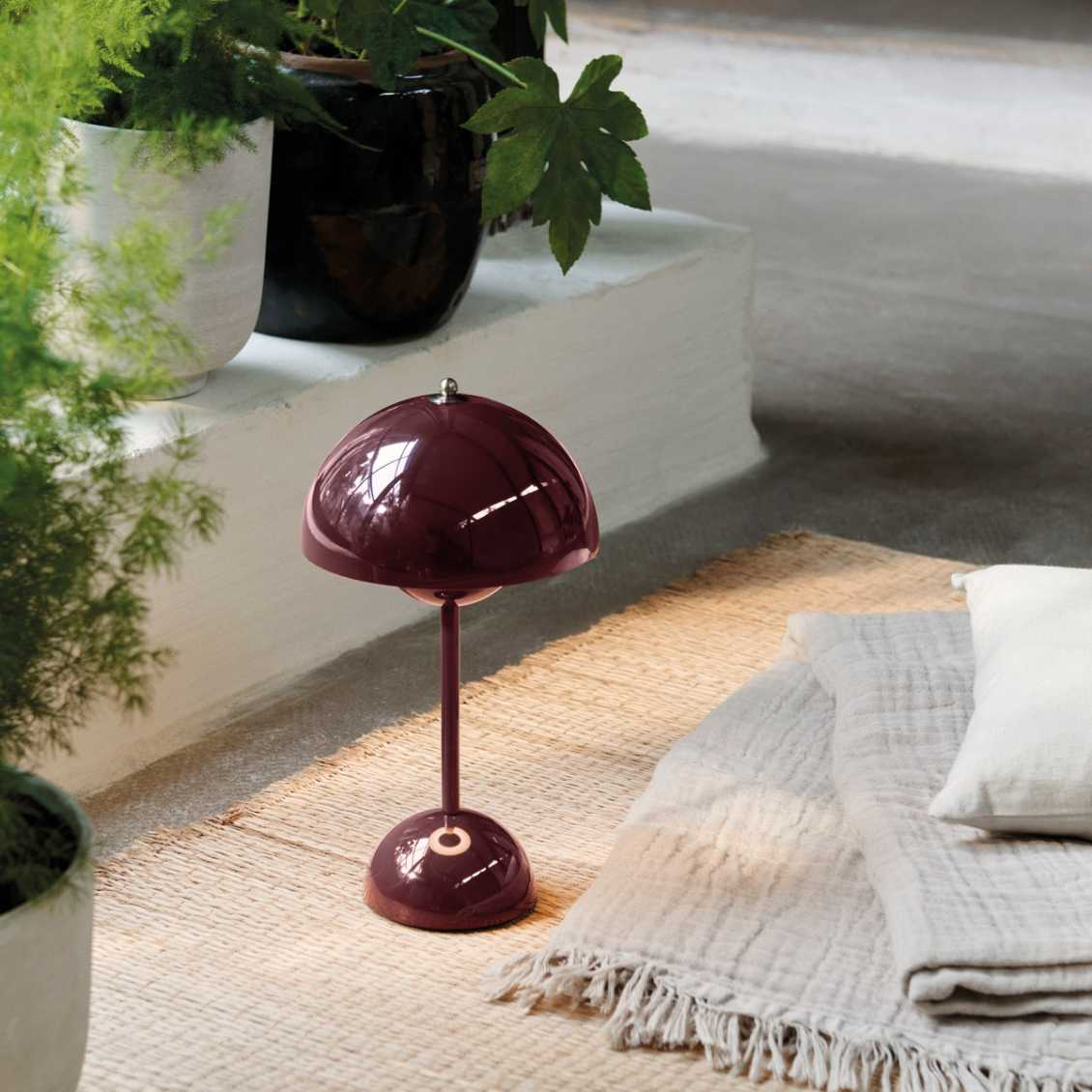 stylish-led-table-lamp-for-amb-17-fslbwy